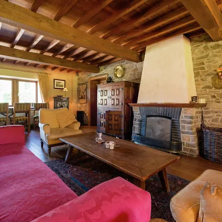 Villa Cosy House Near La Roche *