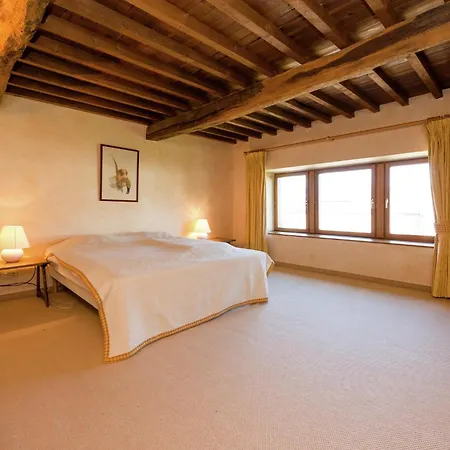 Spacious Retreat In Warizy *