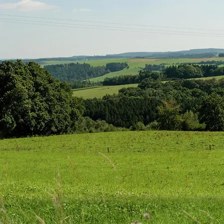 Spacious Retreat In Warizy Βίλα