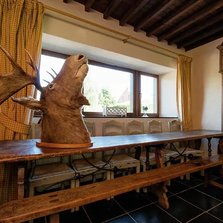 Villa Spacious Retreat In Warizy